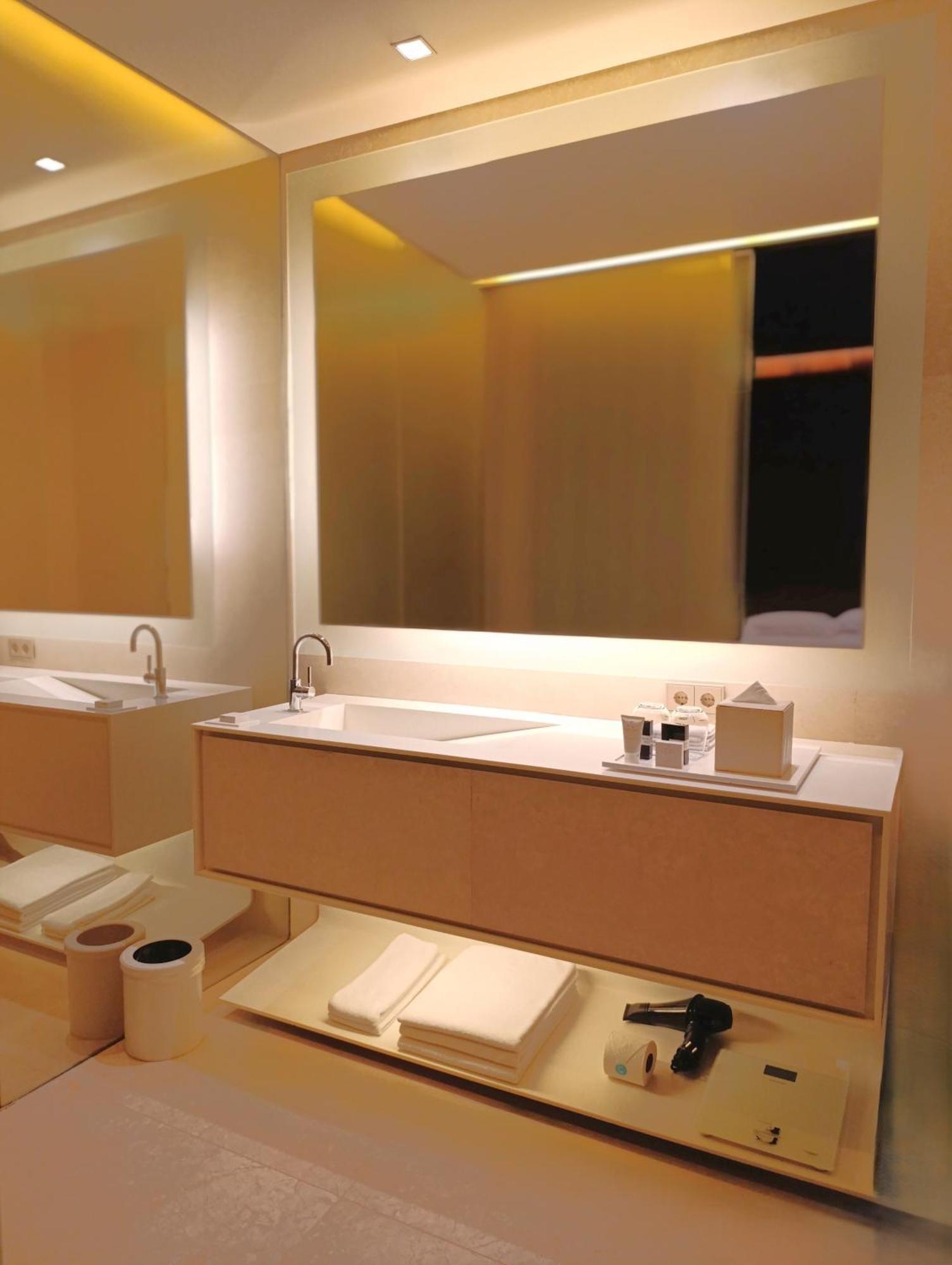Hyatt Centric Levent 5*